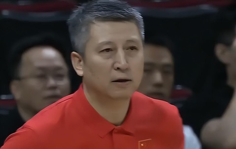体育赛事社区-中国男篮半场落后中国台北1分！赵继伟2记三分，余嘉豪9分5篮板